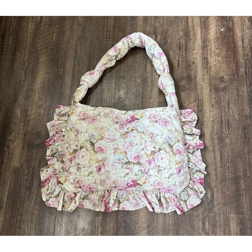 Free People Selkie Couch Cushion Bag Tote Shoulder Pammy Ivory Pink Floral - Picture 6 of 7